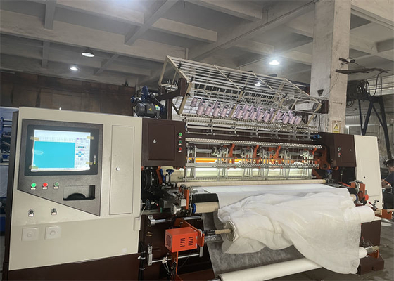 Una trapuntatrice industriale di 1400 giri/min. con il servomotore giapponese