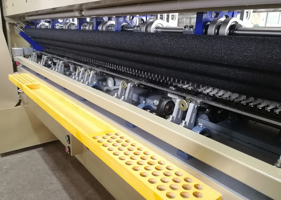 240CM 3 file Servo-driven High Speed Industrial Commercial Quilting Machine per coperte