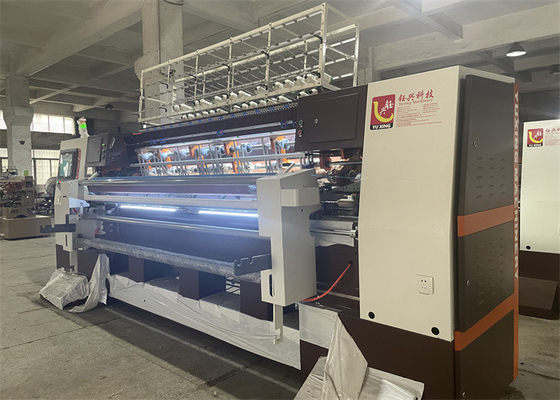 Macchina per coperte industriali a basso rumore e efficiente con distanza di aghi di 25,4 mm