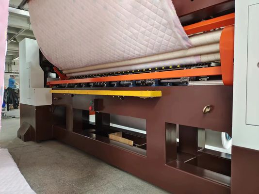 1200 giri al minuto Velocità Multi Needle Quilting Machine per la produzione di Quilting a lunghezza di cucitura 2 mm-8 mm